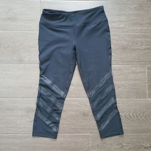 90 Degrees Women's Mesh Capri